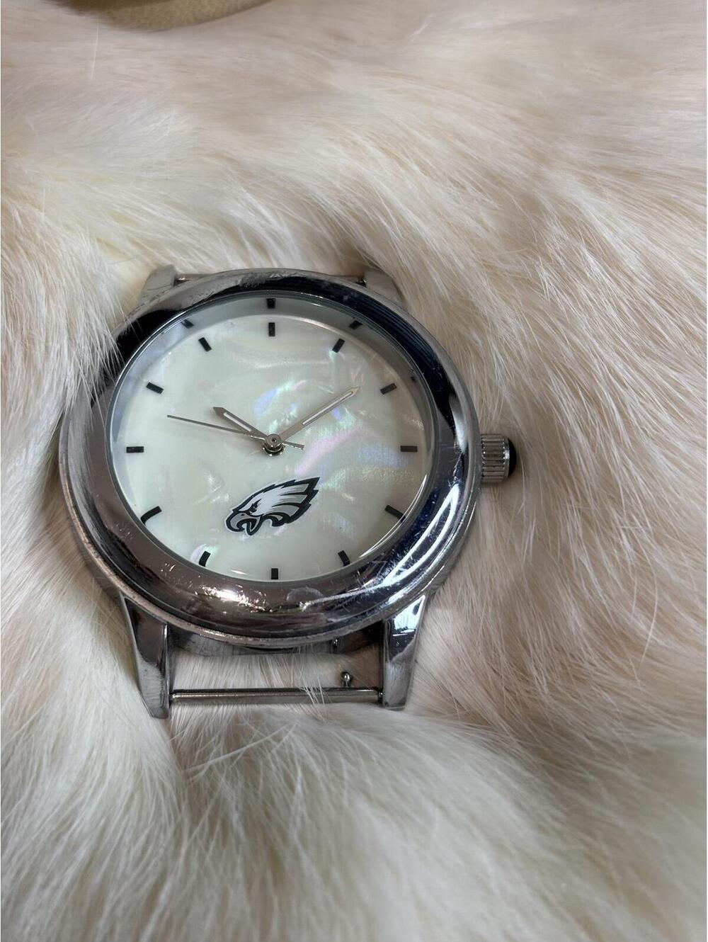Silver Tone Philadelphia Eagles Watch Case with White Dial